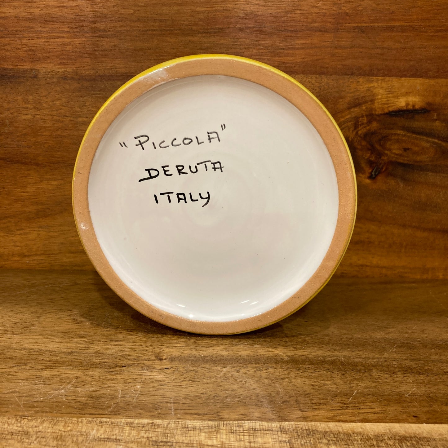 Majolica Italian Ceramic jar with 'Piccola' Deruta Italy text on bottom